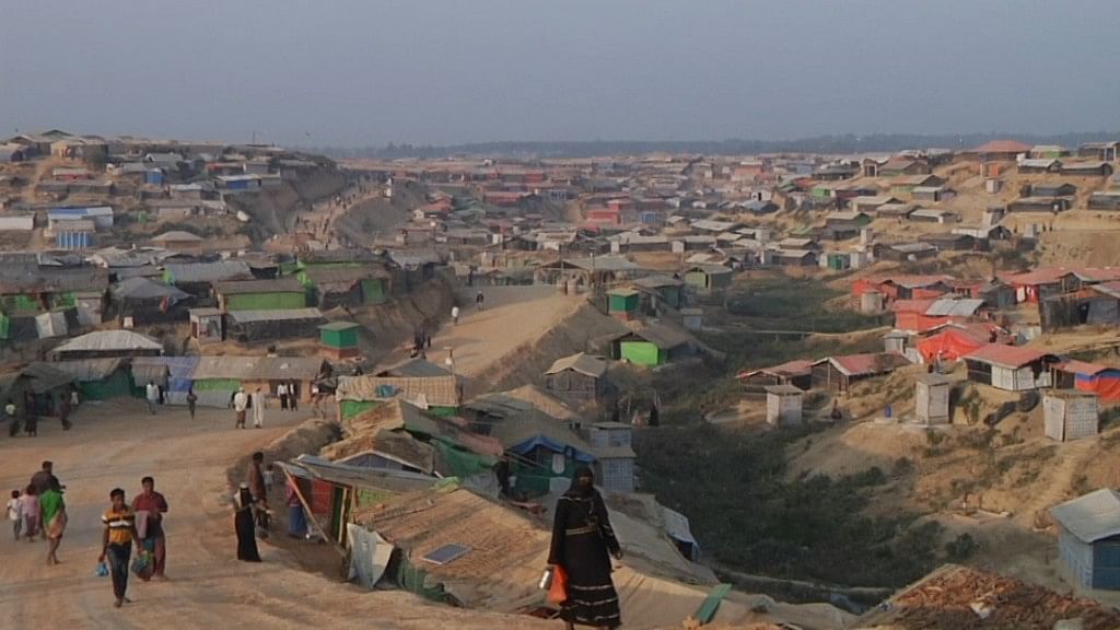 Rohingyas escaping violence from Rakhine ended up taking shelter at Bangladesh.