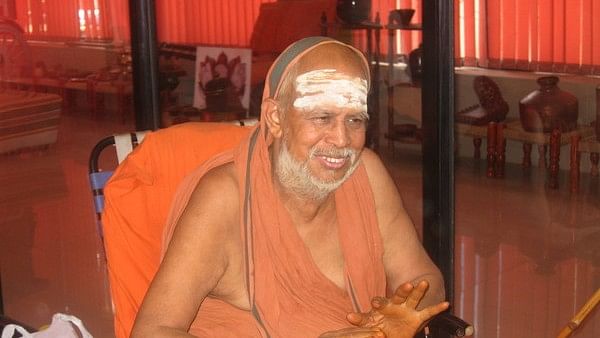 The senior seer of Kanchi Mutt, Sri Jayendra Saraswati passed away on Wednesday, 28 February.