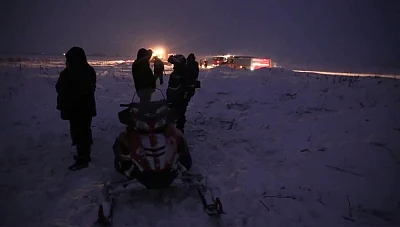 MOSCOW, Feb. 11, 2018 (Xinhua) -- Russian Emergencies Ministry employees work near the site of an air crash outside Moscow, Russia, on Feb. 11, 2018. A passenger plane with 71 on board crashed shortly after leaving Moscow, with no hope of survival of the crew and passengers, a source in emergency services told the Interfax news agency on Sunday. (Xinhua/Sputnik/IANS)