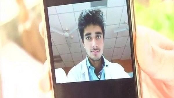 Kashmiri MBBS Student Still Missing, Poster Claims He Was Abducted