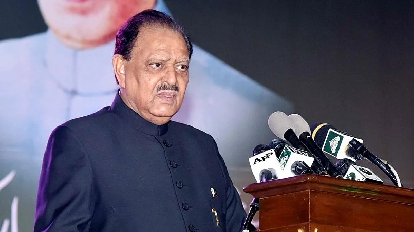 File picture of Pakistan President Mamnoon Hussain.