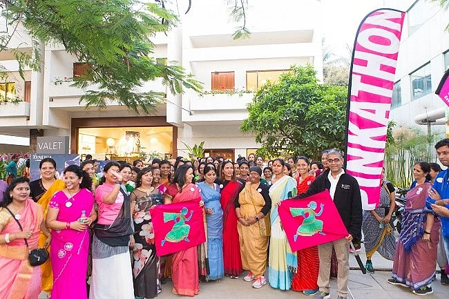Here’s Why Over a 100 Saree-Clad Women in Bengaluru Ran a Marathon