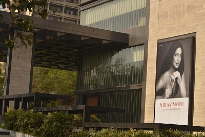New Delhi: A day after a massive $1.8 billion fraud was unearthed in a PNB branch in Mumbai, the Enforcement Directorate launched a nationwide raid on billionaire diamond trader Nirav Modi