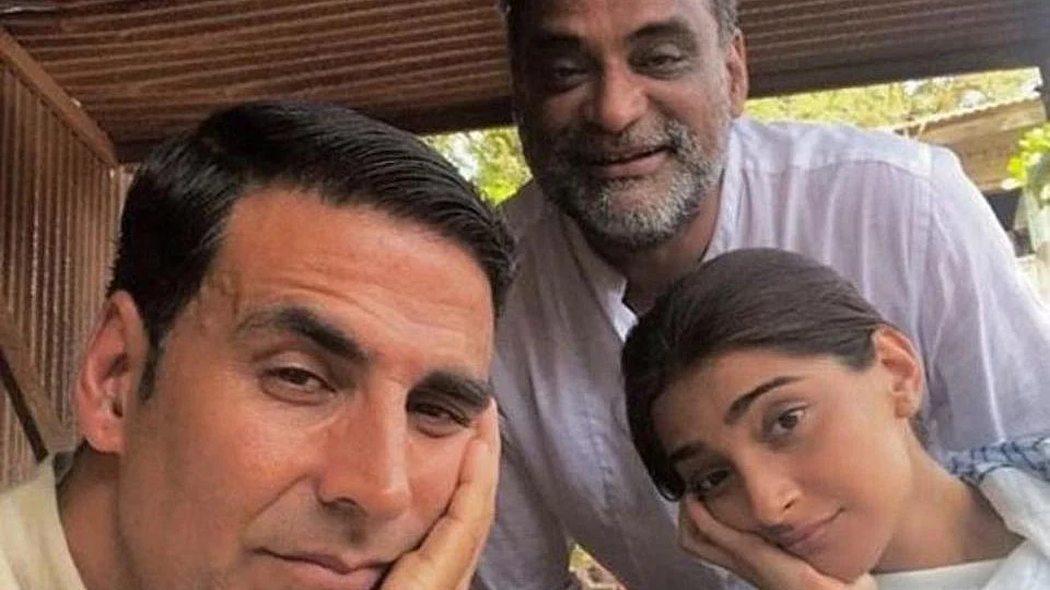 R Balki, Akshay Kumar and Sonam Kapoor on the sets of <i>PadMan.</i>