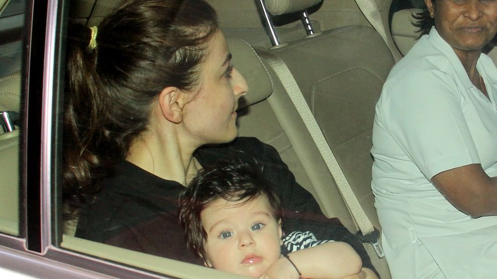 Baby Inaaya looks just like Soha Ali Khan.&nbsp;