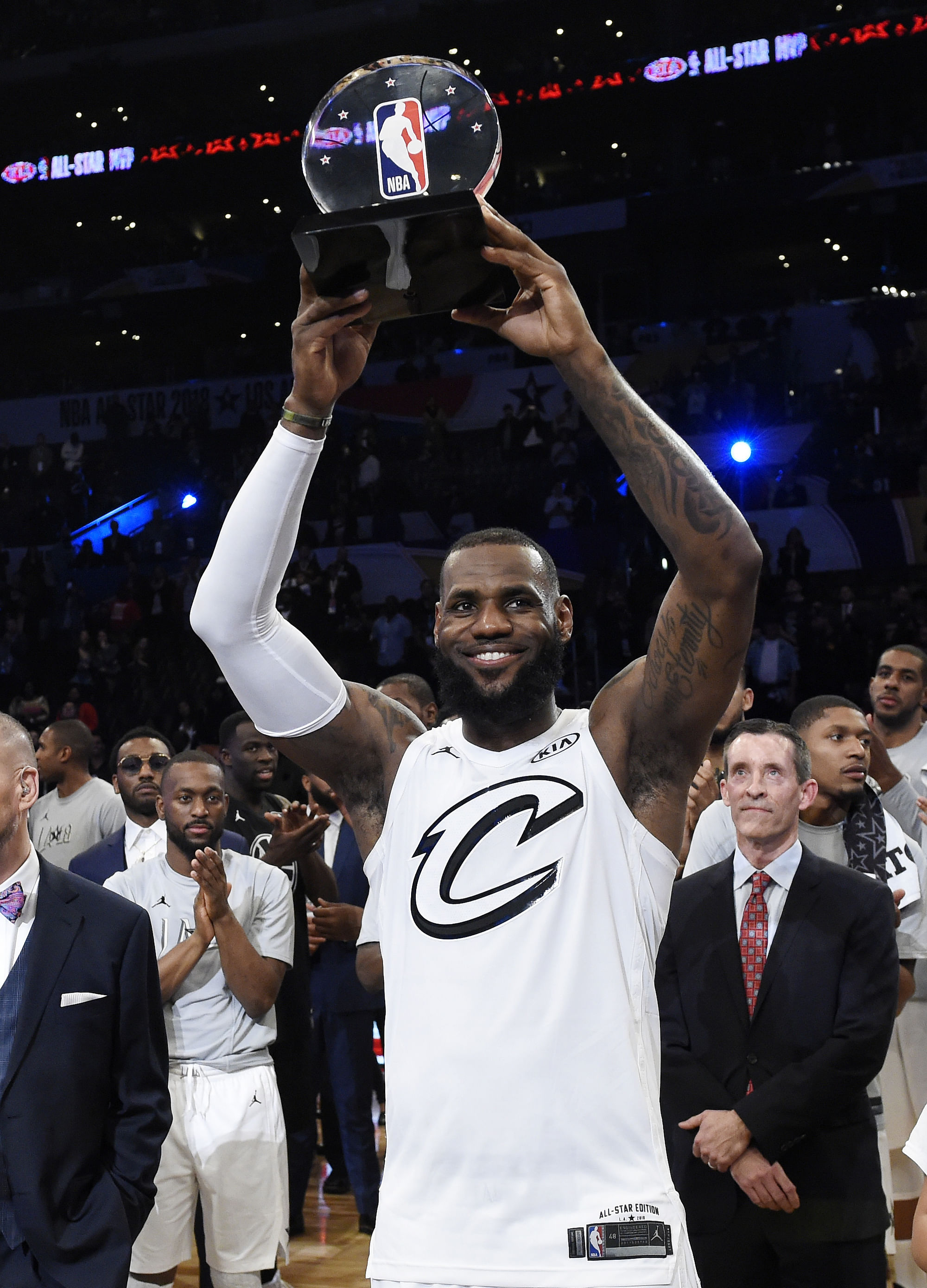 In Pics: LeBron Leads His All-Star Team To Victory Over Team Curry