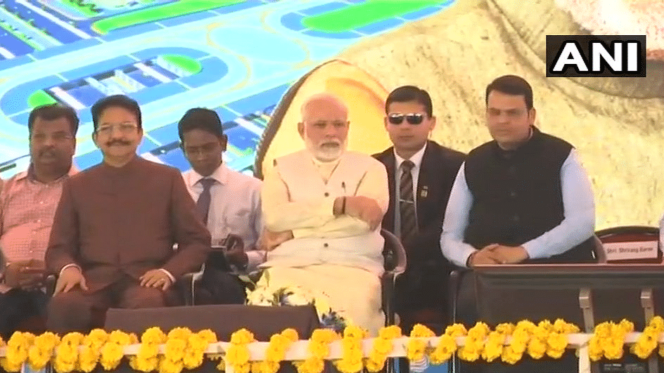 PM Narendra Modi along with Maharashtra CM Devendra Fadnavis.