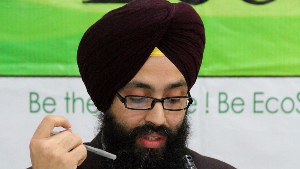 Ravneet Singh  said he was waiting to enter the Portcullis House, part of the British Parliamentary Estate, when his turban was ripped off by a white man.