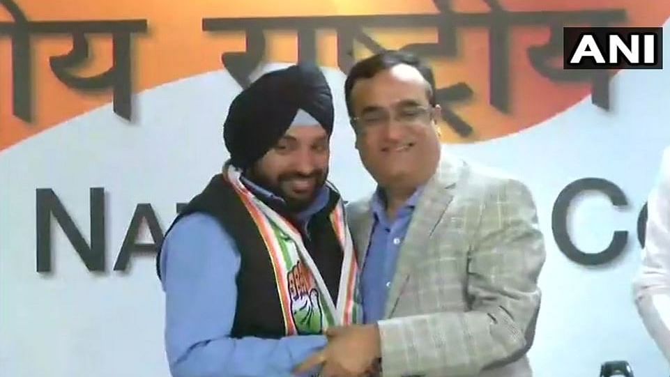 Arvinder Singh Lovely was welcomed back into the party by AICC incharge of Delhi unit PC Chacko along with Maken.
