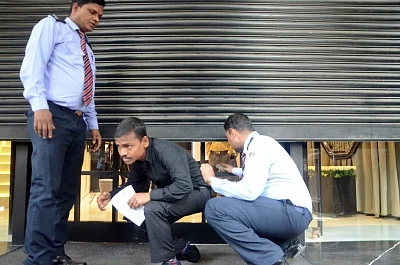 Mumbai: A day after a massive $1.8 billion fraud was unearthed in a PNB branch in Mumbai, the Enforcement Directorate launched a nationwide raid on billionaire diamond trader Nirav Modi