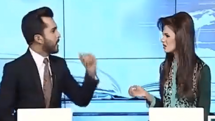 Pakistan anchors fighting on air