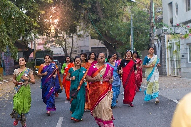 Here’s Why Over a 100 Saree-Clad Women in Bengaluru Ran a Marathon