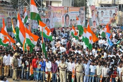 Bengaluru: Congress supporters during the third day of