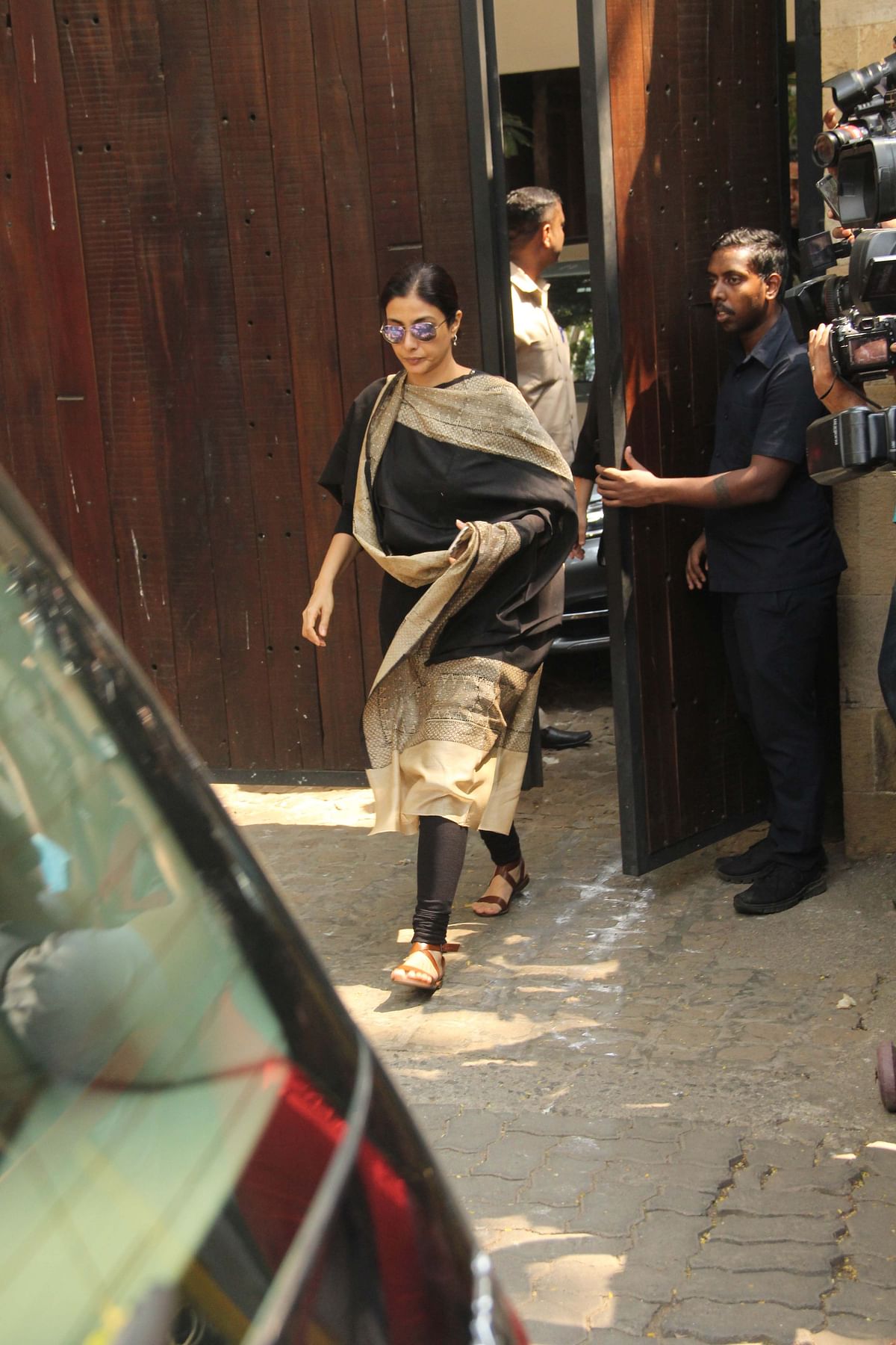 B-towners pay last respects to Sridevi at Anil Kapoor’s house.
