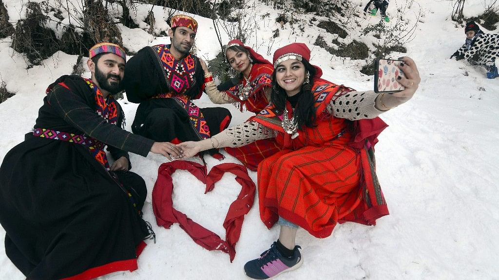 Couples celebrating Valentine’s Day in Himachal Pradesh.&nbsp;