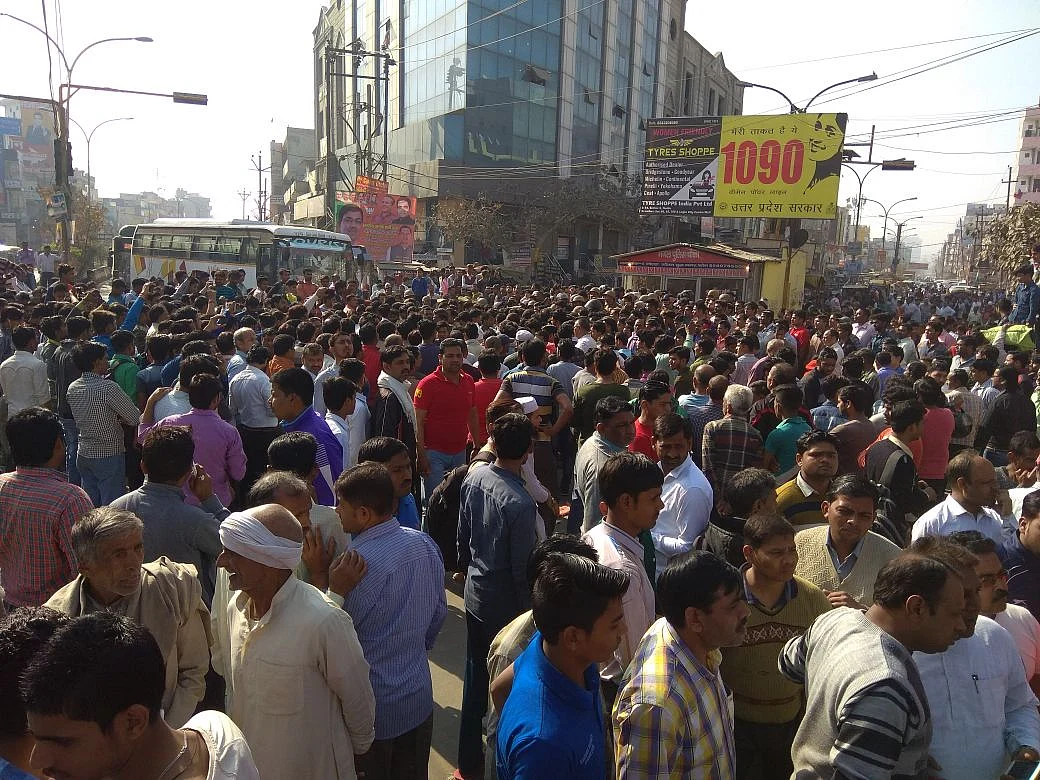 The angry mob disrupted traffic in Noida’s Bhangel