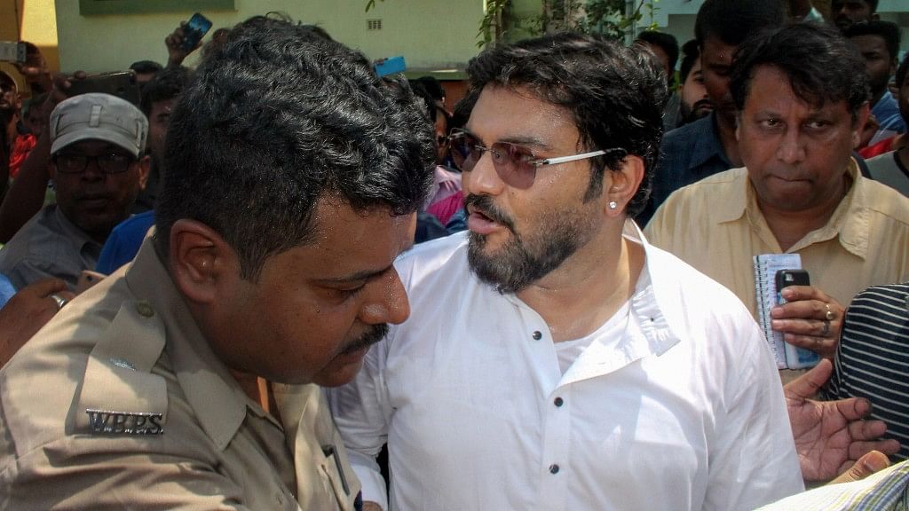 Earlier on Thursday, BJP leader and Asansol MP Babul Supriyo was barred from entering the violence-affected areas in Asansol.&nbsp;