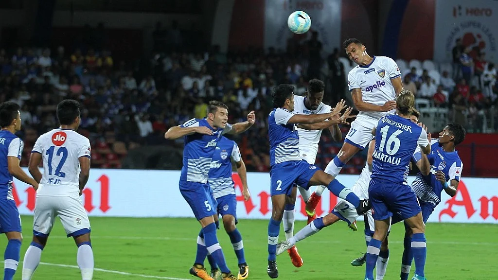 Mailson Alves of Chennaiyin FC heads to score the equaliser against Bengaluru FC in the ISL-4 final at Sree Kanteerava Stadium on Saturday 