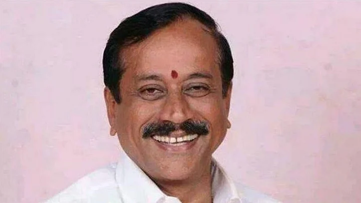The protesters raised slogans against Nellai Kannan for his alleged remarks, and they were were detained by police.