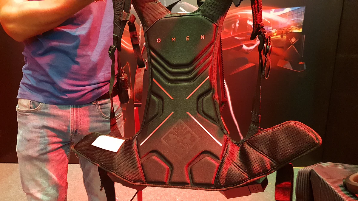 Easy to wear backpack design is important for gamers. 