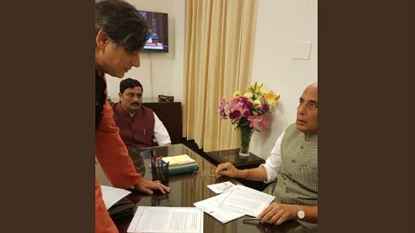 MP Dr Shashi Tharoor calls on the Home Minister to discuss The Quint’s petition to make stalking a non-bailable offence.&nbsp;