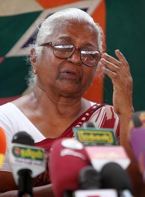 Arputhammal, mother of Perarivalan, one of the seven convicts in the Rajiv Gandhi assassination case during the press conference in Chennai on April 25, 2014. (Photo: IANS)