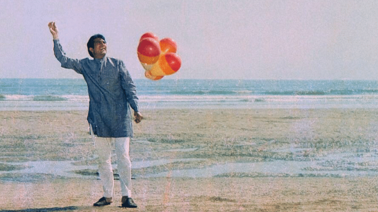 Rajesh Khanna while filming for the cult classic - <i>Anand</i>.&nbsp;