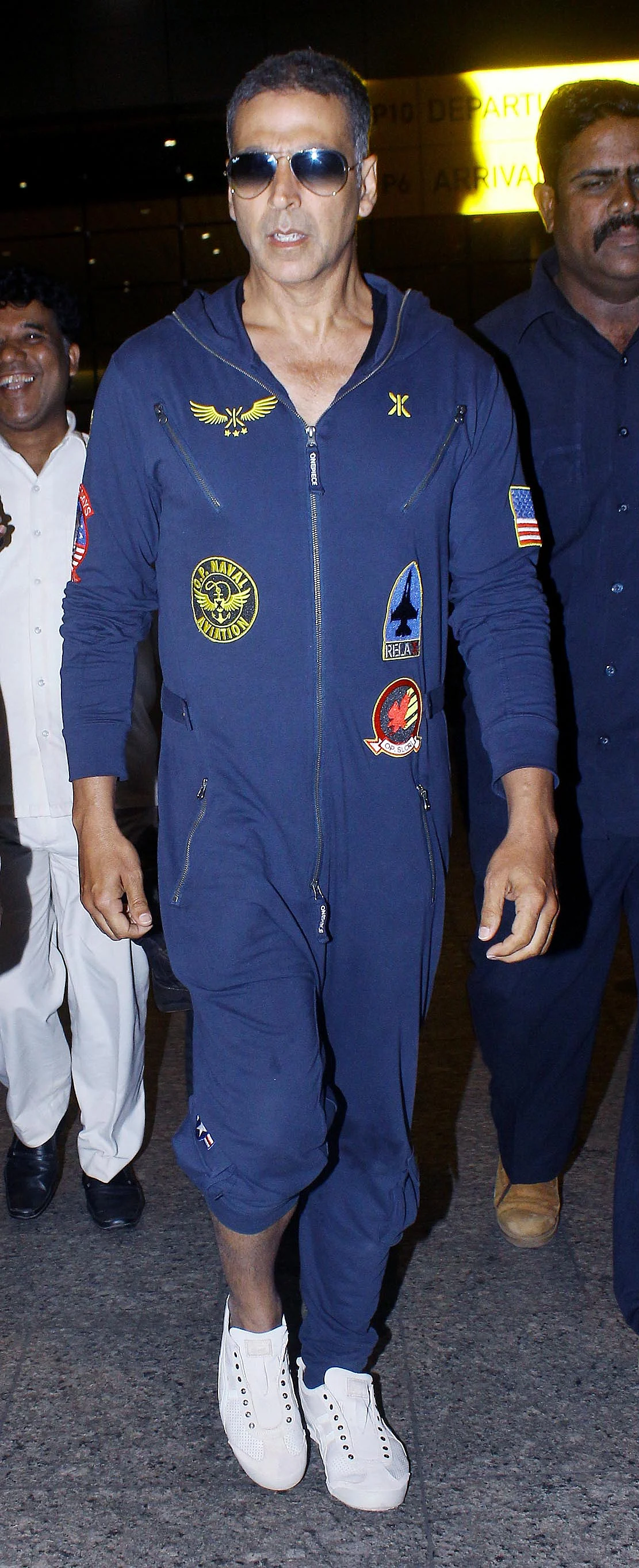 Akshay, leave the onesies to Justin Bieber. 