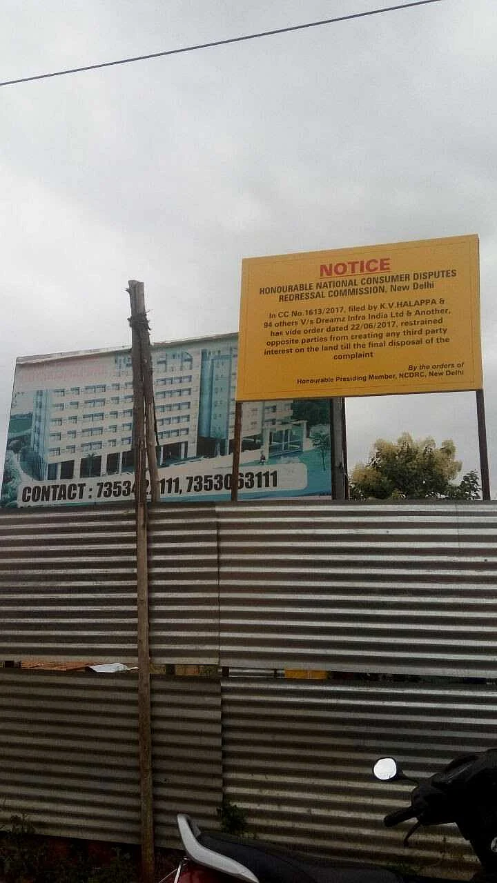 I went to the flat in Vidyaranyapura Singapura layout only to see stalled construction