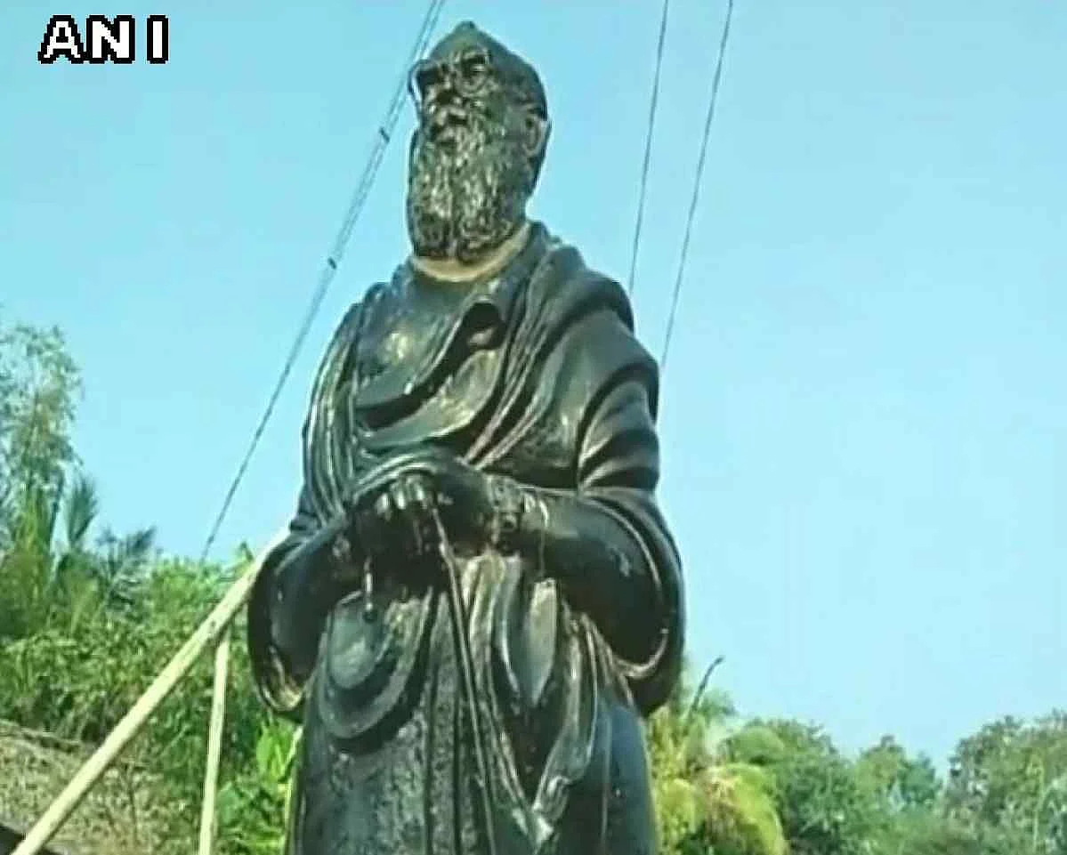 Reinstated Periyar statue.