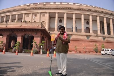 Parliament fails to function 14th day in a row, government reaches out to 'disruptors'