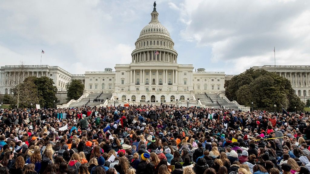 Students rally outside the Capitol Building in Washington DC