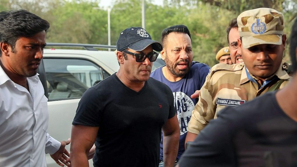 Bollywood actor Salman Khan at Jodhpur airport after he was granted bail in the 1998 Blackbuck poaching case on 7 April.&nbsp;