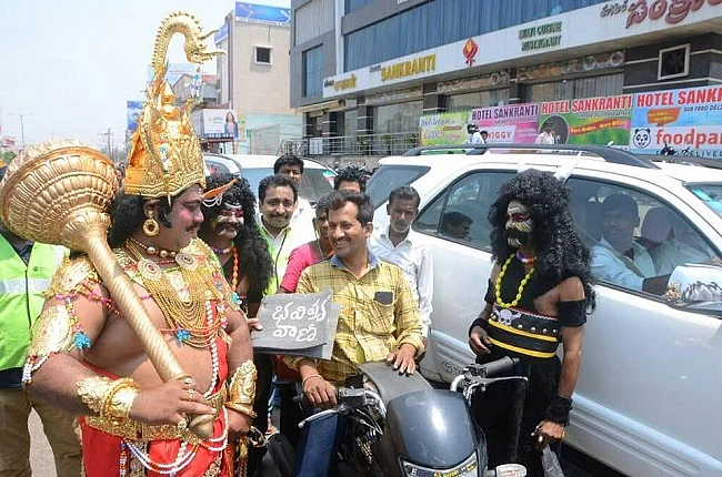 Actors round-up a traffic rule violator.