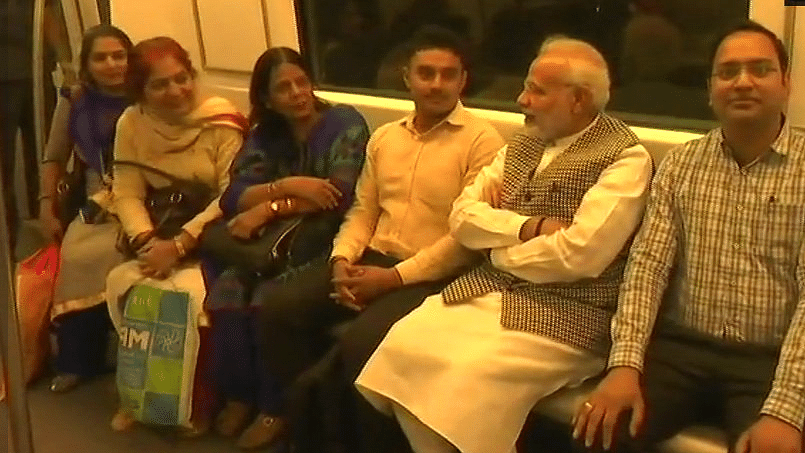 PM Modi took the Delhi Metro from Race Course to Civil Lines for the event.