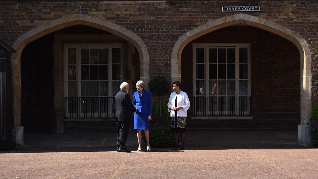 PM Modi being received by Theresa May for the Commonwealth Heads of Government Meet.