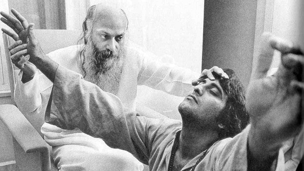 In Pics: Vinod Khanna With Wild Wild Country’s Controversial Osho