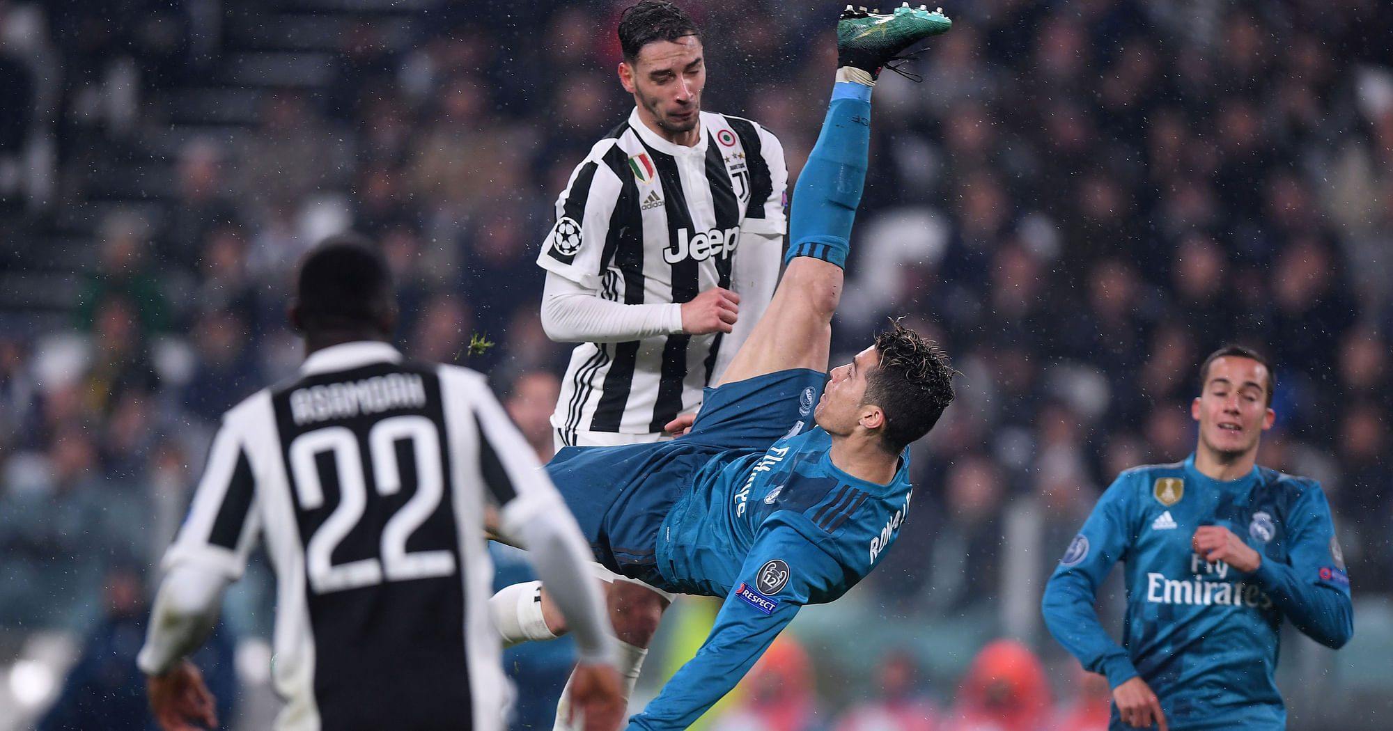 Ronaldo scores stunner as Madrid beats Juventus 3-0 in CL 