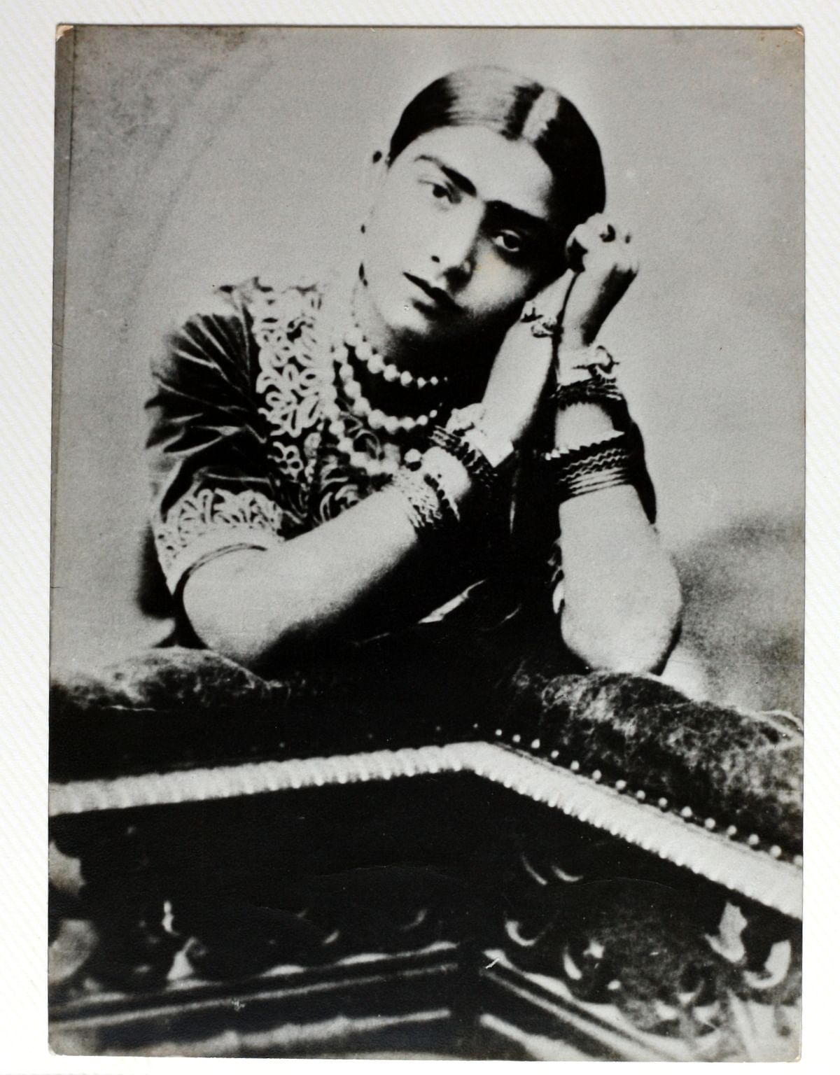 Women musicians of the 20th century tried the gramophone at a time when men of India showed resistance.