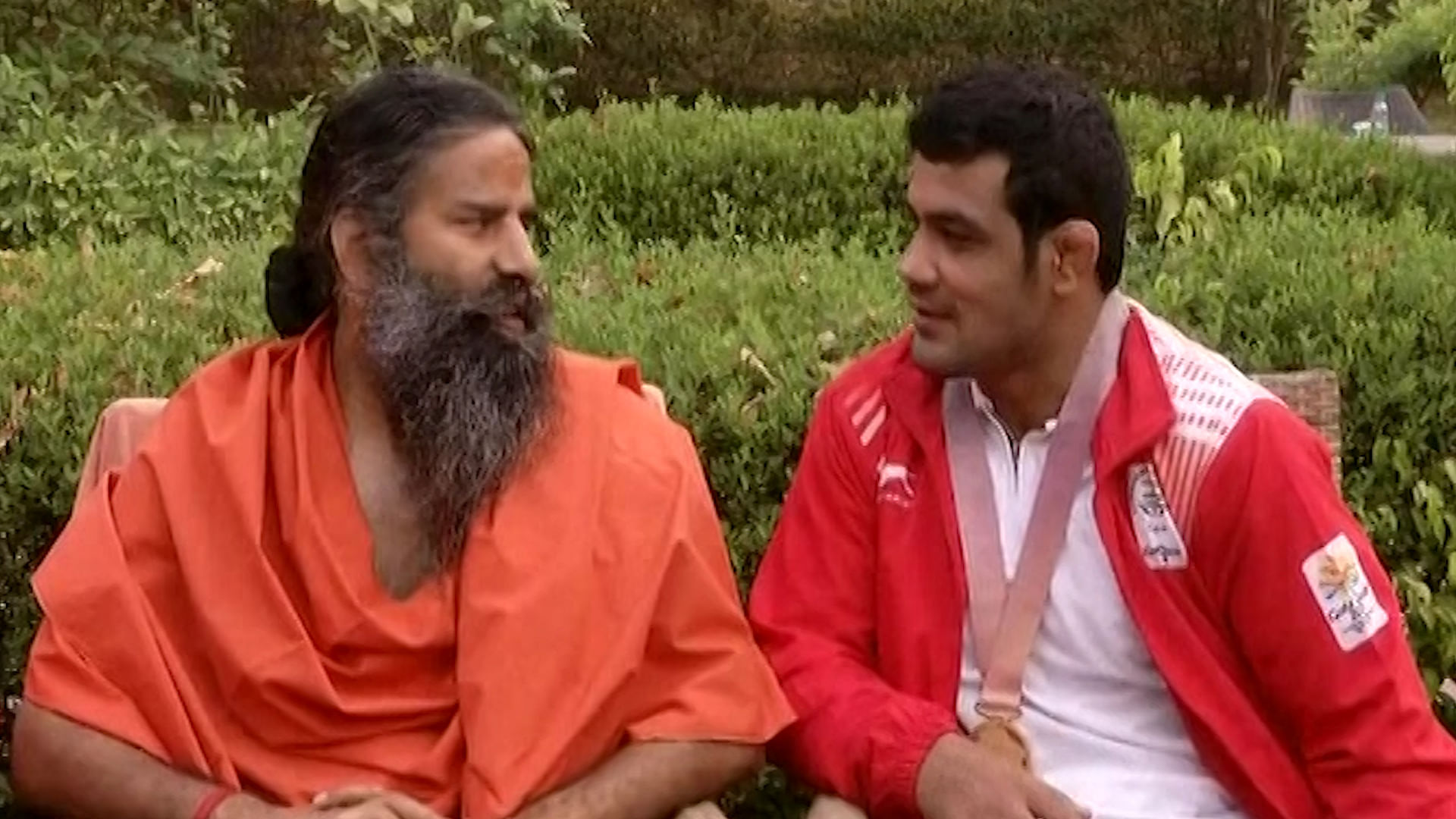  Sushil Kumar meet yoga guru Ramdev after his golden run at the 2018 Commonwealth Games.