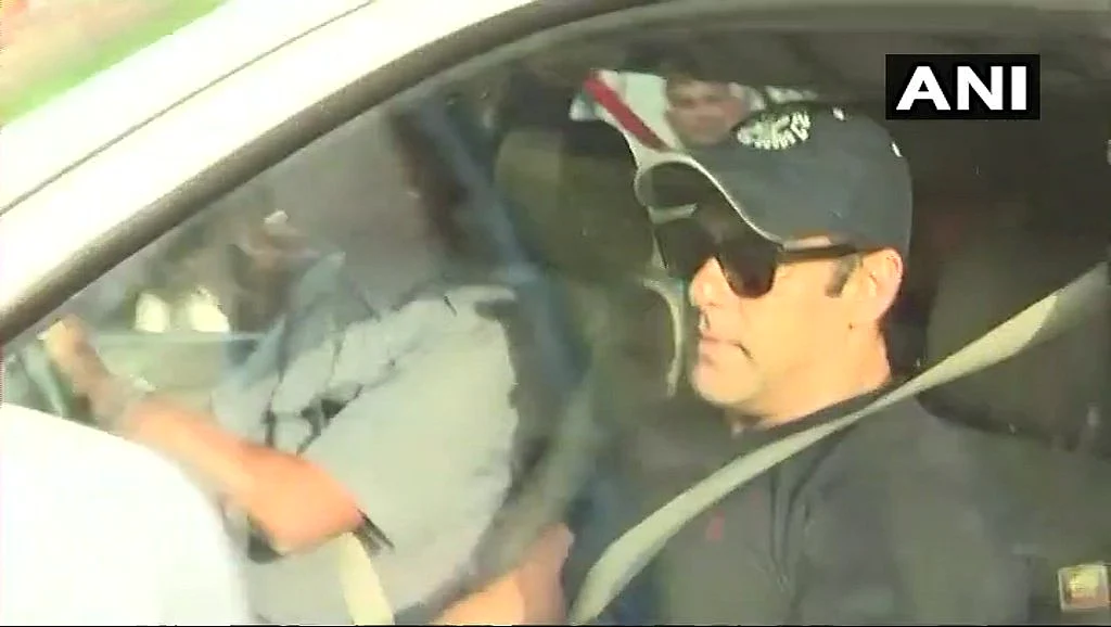 Salman Khan Reaches Mumbai After Being Released from Jodhpur Jail