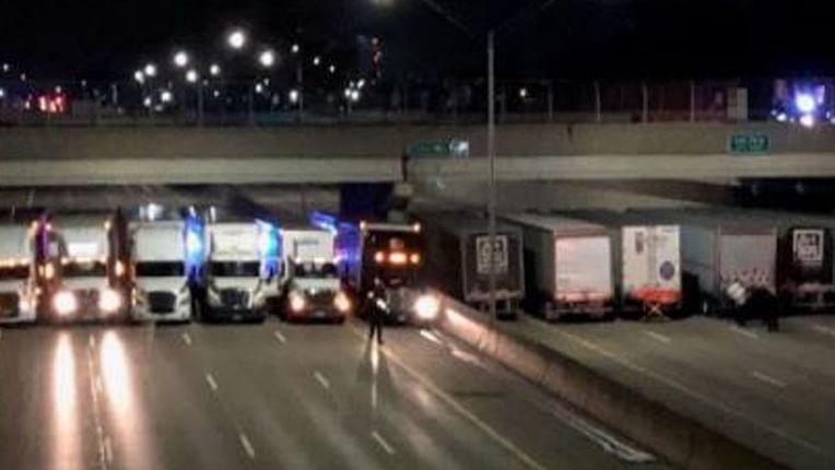 Truck Drivers In Michigan Help Police Prevent Suicide Attempt 