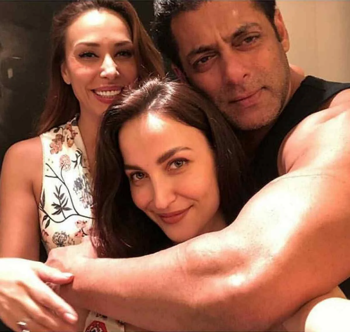 Salman Khan with Elli Avrram and Iulia Vantur. 
