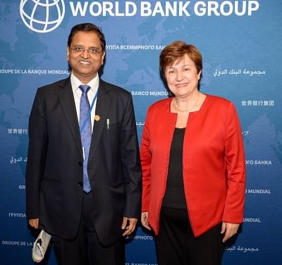 Washington DC: Department of Economic Affairs Secretary S.C. Garg meets World Bank CEO Kristalina Georgieva on the sidelines of the ongoing G-20 Finance Ministers