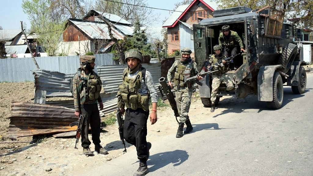 Soldiers rush to the site where gunfights erupted between security forces and militants in Jammu and Kashmir’s Shopian district. Image for representational purposes.
