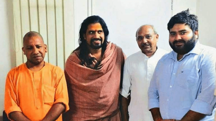 Manish Chandela (extreme right) openly boasted on Twitter that he burnt the Rohingyas camp in South Delhi’s Kalindi Kunj area on the adjoining night of 14 and 15 April.&nbsp;