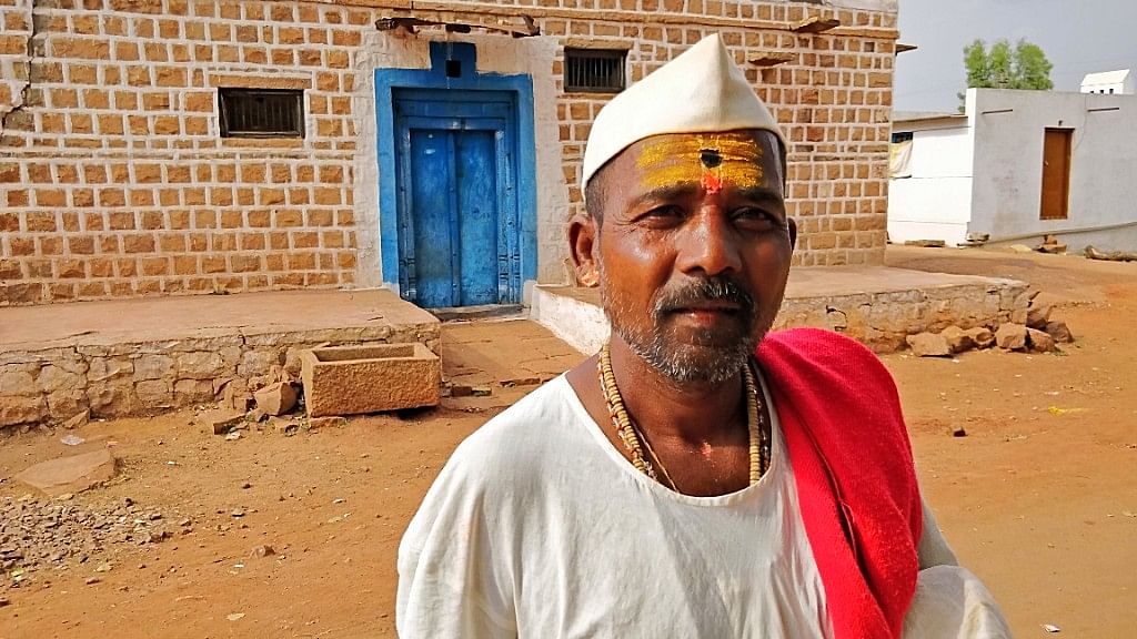 Even though analysts have been debating the historical differences between Lingayats and Hindus, for the aam aadmi in Karnataka’s villages, these differences are a mystery.