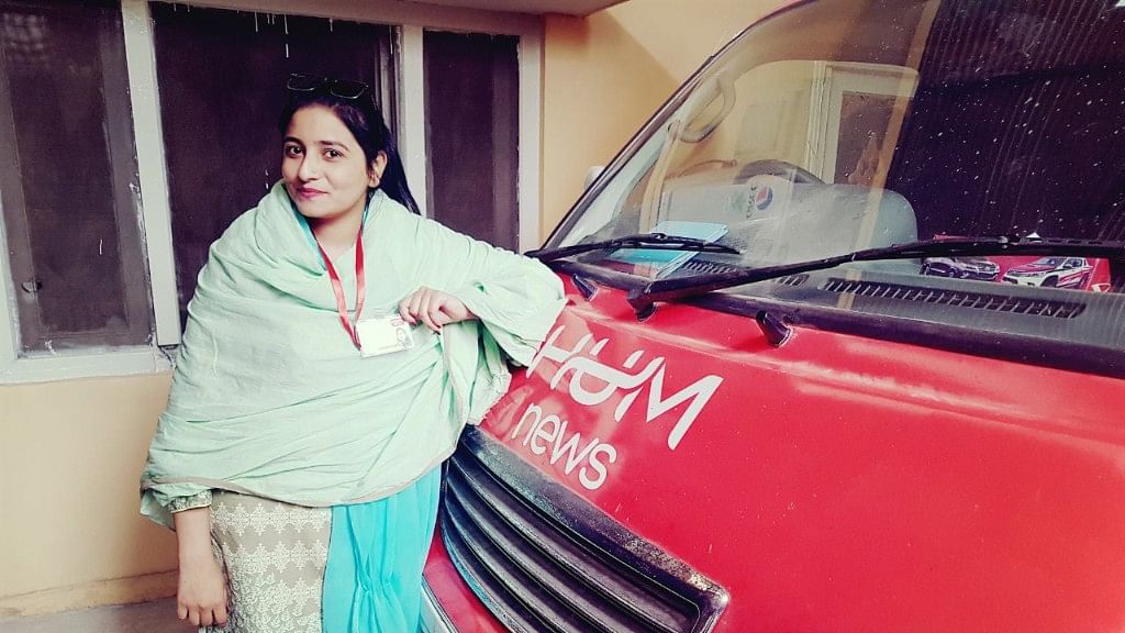 Manmeet Kaur is Pakistan’s first Sikh woman news reporter.