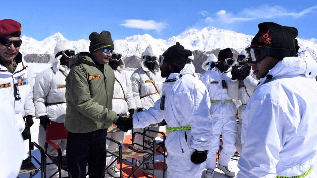 Ram Nath Kovind meets soldiers at the Siachen base camp.