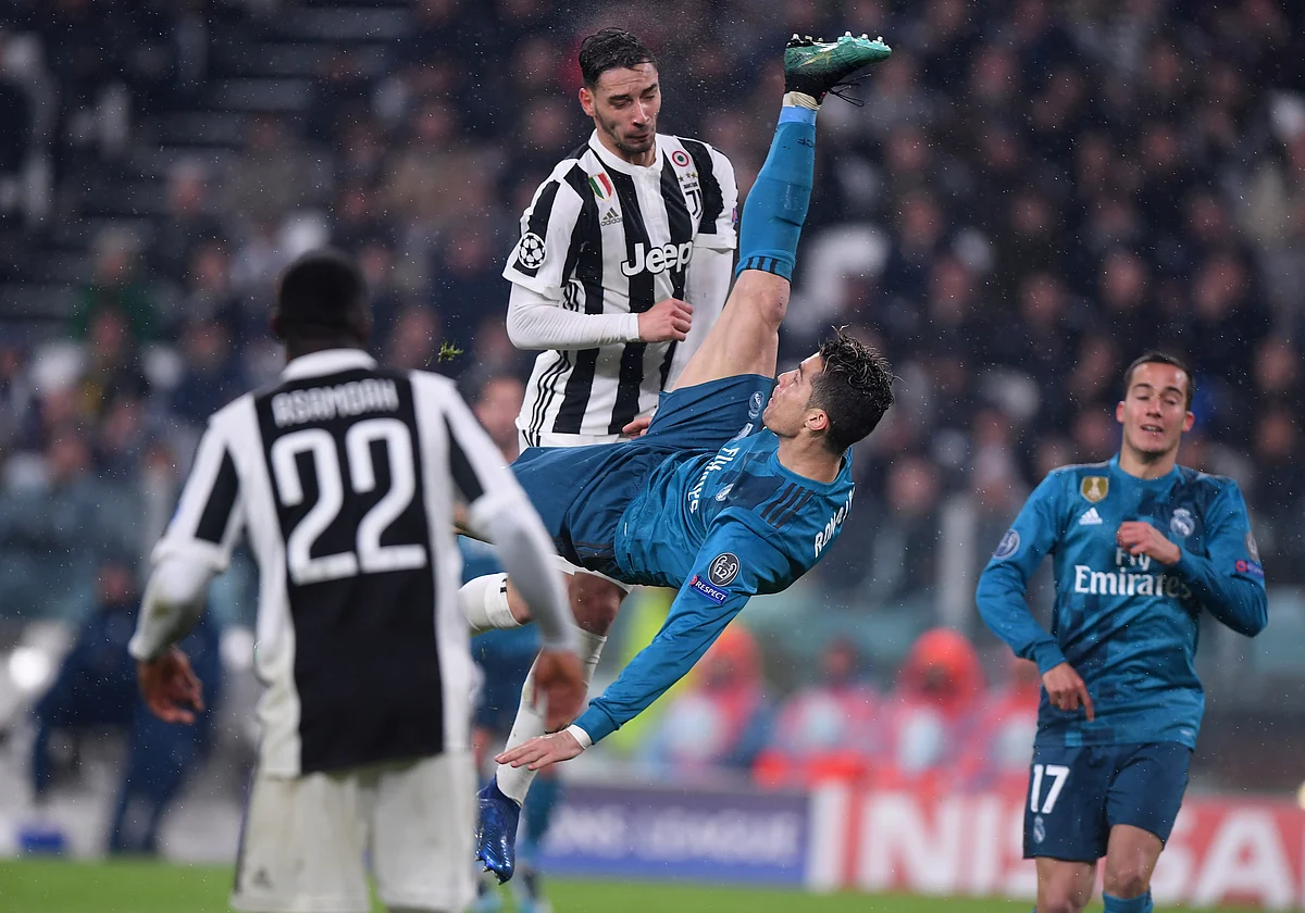 Cristiano Ronaldo score Real Madrid’s second goal against Juventus in Turin in the first leg of the quarterfinals.